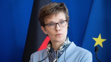 Κλαούντια Μπουχ