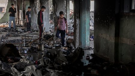 AFP__20250520__47DE6CP__v1__HighR.2e16d0ba.fill-1600x900