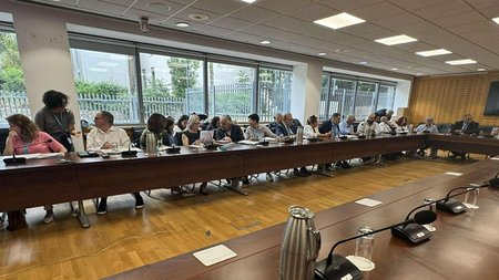 ΕΠΙΤΡΟΠΗ ΜΕΤΑΦΟΡΩΝ