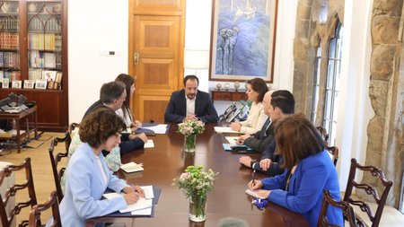 PRMoeduHel-5-1920x1204