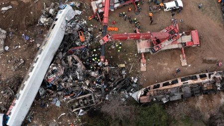 kt_25441677677637-1024x683