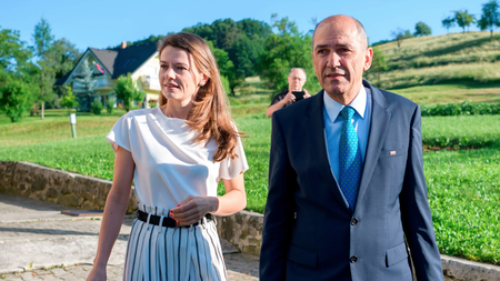 b78de556-f03d-4dd0-834a-e9ac40b6fdfe.jpg