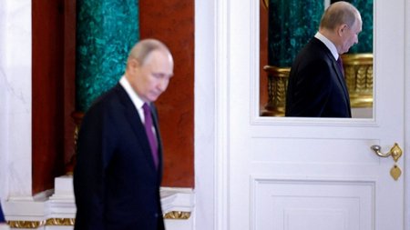 2025-03-13T170833Z_1608720359_RC2FCDAURFPJ_RTRMADP_5_RUSSIA-BELARUS-1200x824