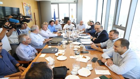 υπεργ-κατασκευες