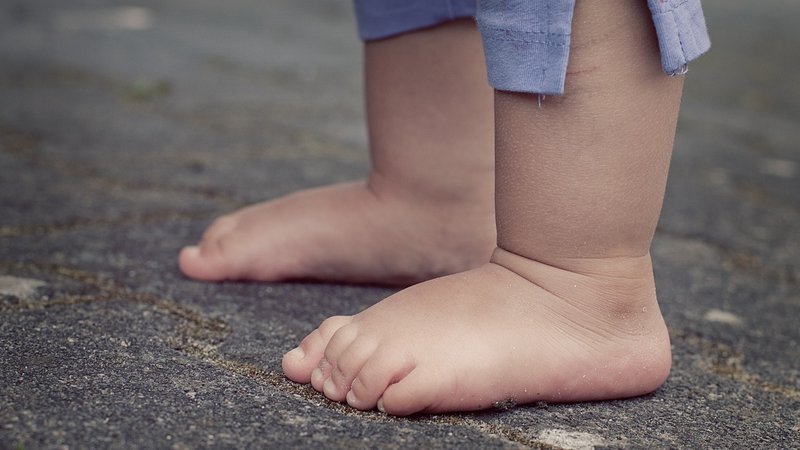 feet-619399_1280-1