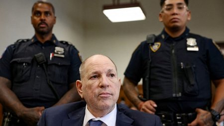 2024-09-12T100424Z_909210379_RC2GY8AMIULM_RTRMADP_5_PEOPLE-HARVEY-WEINSTEIN-600x400