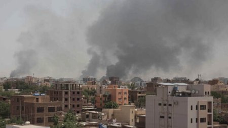 23106439030865-scaled-e1681663054451-768x512