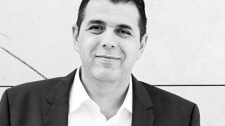 παπαχαραλαμπους