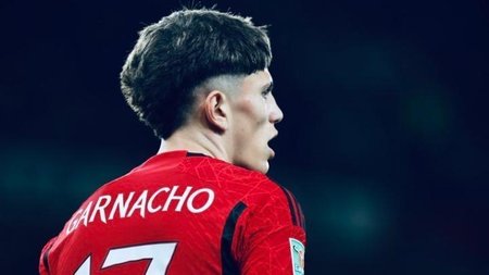 w11-102602w2700023f6rkx5wiaags_110408