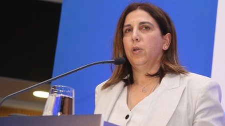 MixCollage-21-May-2024-11-12-AM-7970