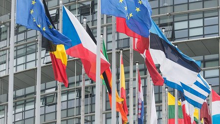 5e8bdc6aaf4b89e5d105eef1b3b9a14d_FLAGEUROPE-1