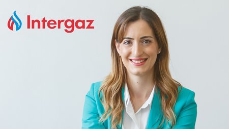 ANNA PITTALH 1000X560