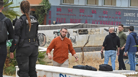 nekri_varvakeios_arthro