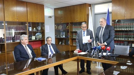 ΕΡΕΥΜΗΤΙΚΗ ΤΑΚΑΤΑ