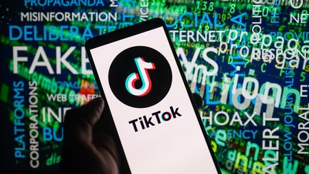 tiktok_parapliroforisi