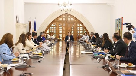 ΥΠΟΥΡΓΙΚΟ ΣΥΜΒΟΥΛΙΟ ΚΑΛΗ