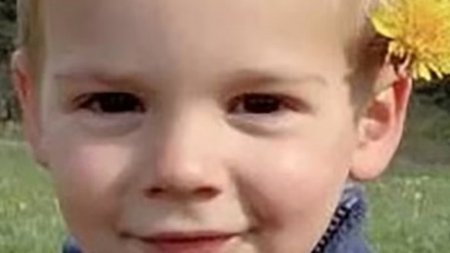 mikros-emil-foto-louloudi