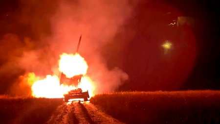 AP25017233353151-scaled