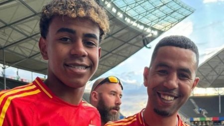 MixCollage-15-Aug-2024-12-10-AM-743