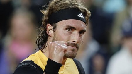 tsitsipas2