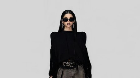 ΝΙΚΟΛΙΝΑ ΝΙΚΟΛΟΥΖΟΥ 1