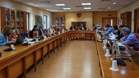 ΕΠΙΤΡΟΠΗ ΕΡΓΑΣΙΑΣ