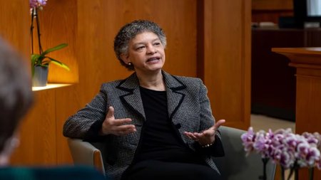 ΣΟΥΖΑΝ ΚΟΛΙΝΣ