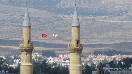 5-tzamia_katehomeni_leykosia