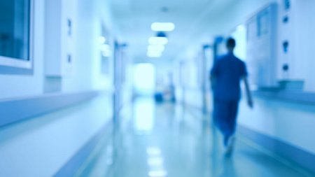 efnidios-thanatos-simera-i-nekrotomi-sto-6xrono-koritsaki-2048x1365