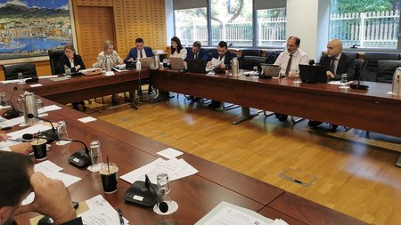 ΕΠΙΤΡΟΠΗ ΟΙΚΟΝΟΜΙΚΩΝ 1