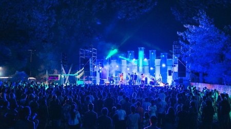 58894-sitesdefaultfilesafrobanana.2e16d0ba.fill-1375x729