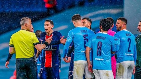 galdadqw8aetz-u_140642