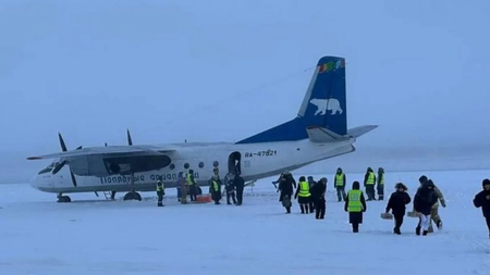 russia_plane_river_3