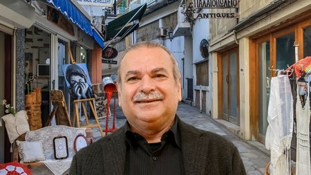 ΛΑΙΚΗ ΓΕΙΤΟΝΙΑ-ΦΑΝΟΣ ΛΕΒΕΝΤΗΣ