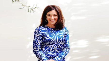 VICTORIA HISLOP 1