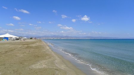 ladys-mile_ID_389813-1