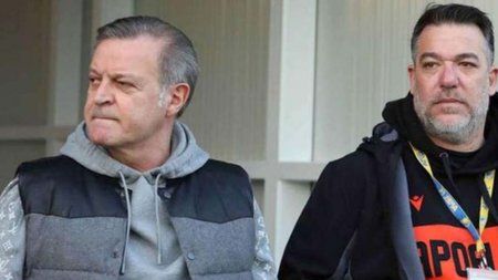 petridis-petevinos-1068x737-1