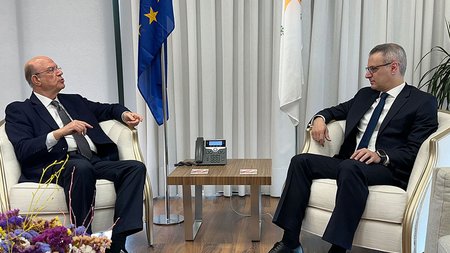 ΚΩΝΣΤΑΝΤΙΝΟΣ ΗΡΟΔΟΤΟΥ ΜΑΚΗΣ ΚΕΡΑΥΝΟΣ