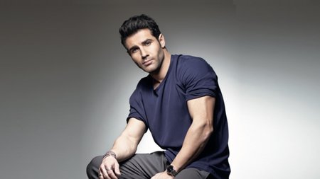 ΠΕΤΡΟΣ ΙΑΚΩΒΙΔΗΣ 1