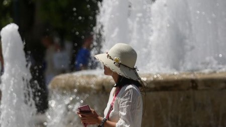 81dbbcd44f96be9d4727567fb152c251_L