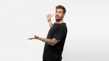 ΑΚΗΣ ΠΕΤΡΕΤΖΙΚΗΣ 1