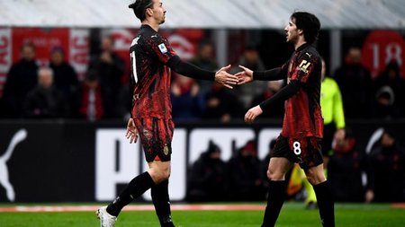 ac-milan-shakes-hands-sandro-8_170233