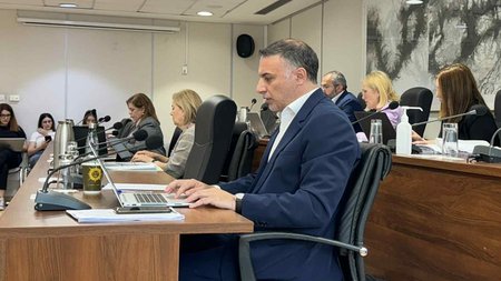 fea75905-bac2-414f-a373-ea346fc1ea6c