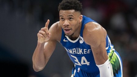 giannis_antetokounmpo (1)