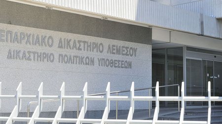 06-AYG13_009-Dikastirio