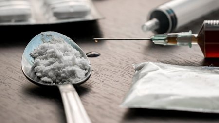 ekthesi-oie-mia-stous-treis-xristes-narkwtikwn-einai-gunaikes_1.w_hr