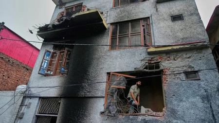 a142653f-AP25128326552466