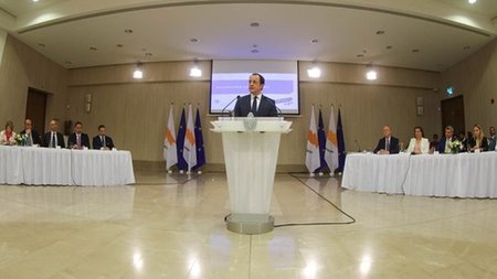 υπουργοι