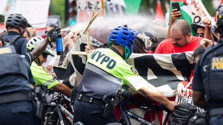 7320a4dbfa5e482eb15e140e0347bbeb