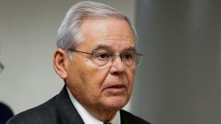 2023-09-22T215929Z_785628841_RC24FV9UIWXA_RTRMADP_5_USA-POLITICS-MENENDEZ-FOREIGN-1024x682